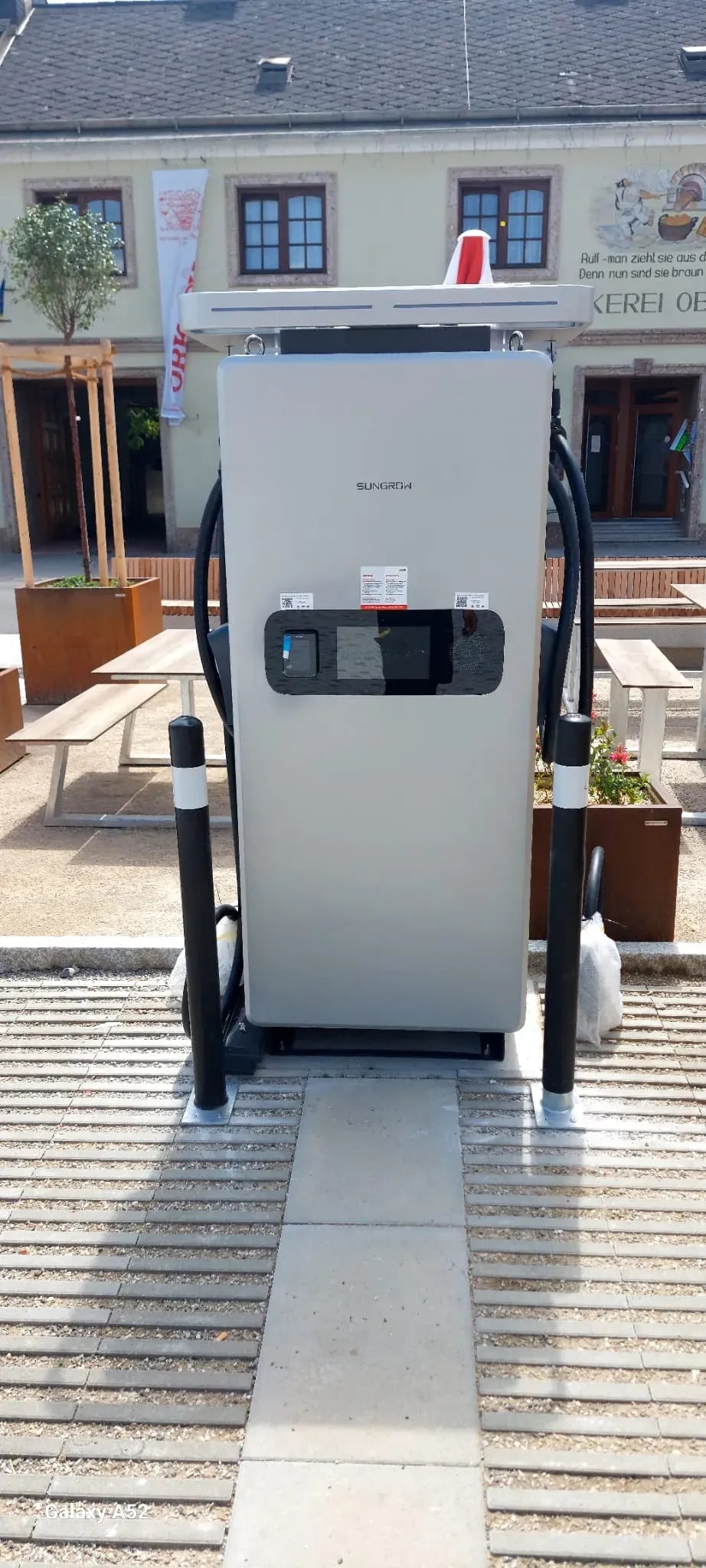 DC Schnelllader in Österreich – mit Batteriespeicher