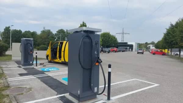 Smarte DC-Ladelösung mit Speicher in Wien